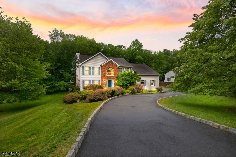 27 Hamilton Rd