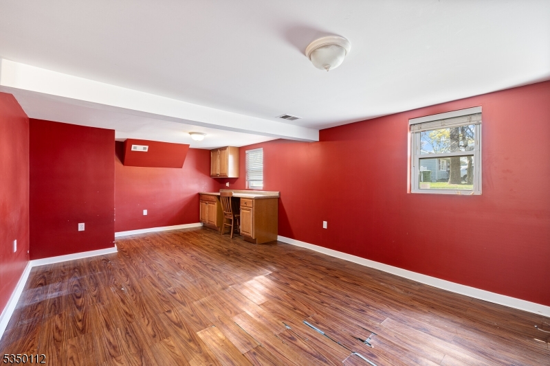 230 Sylvan Dell Ave