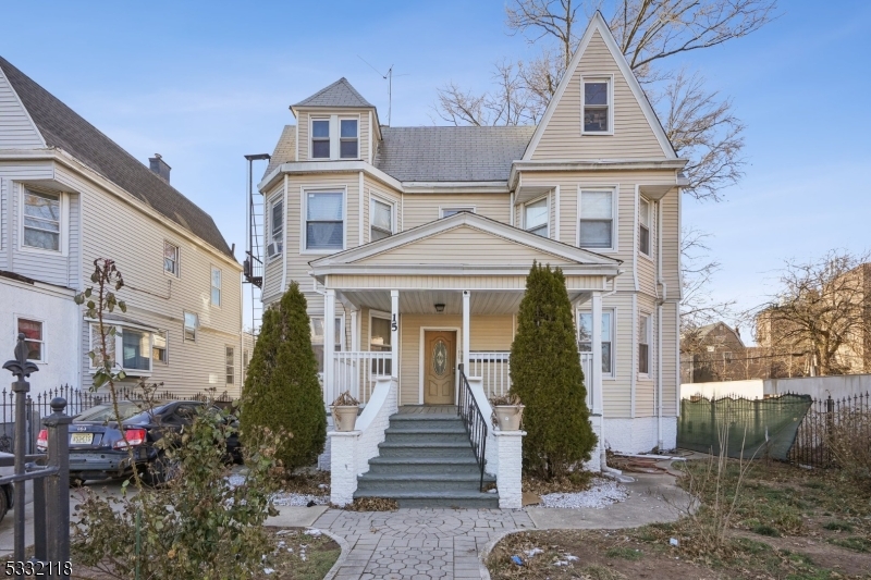 15 Eppirt St