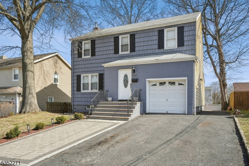539 Olive Ter