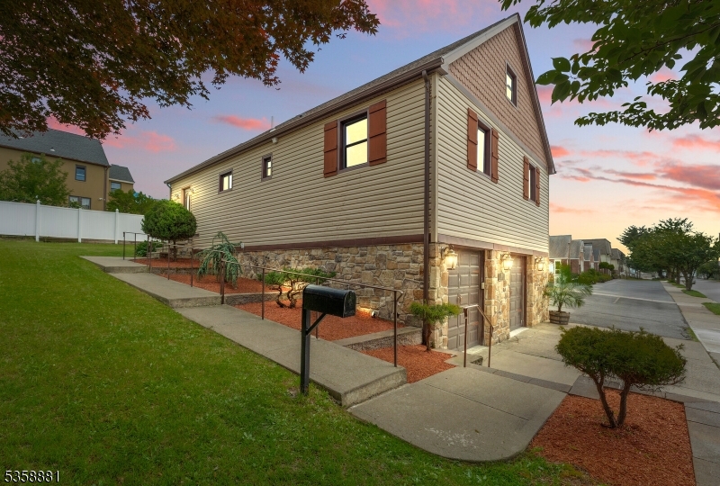 74-76 Watsessing Ave