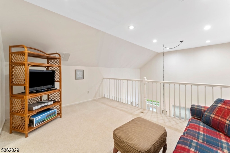 36 Joseph Dr