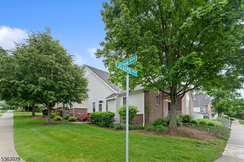 36 Joseph Dr