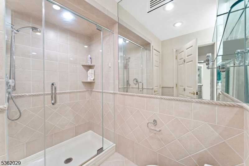 36 Joseph Dr