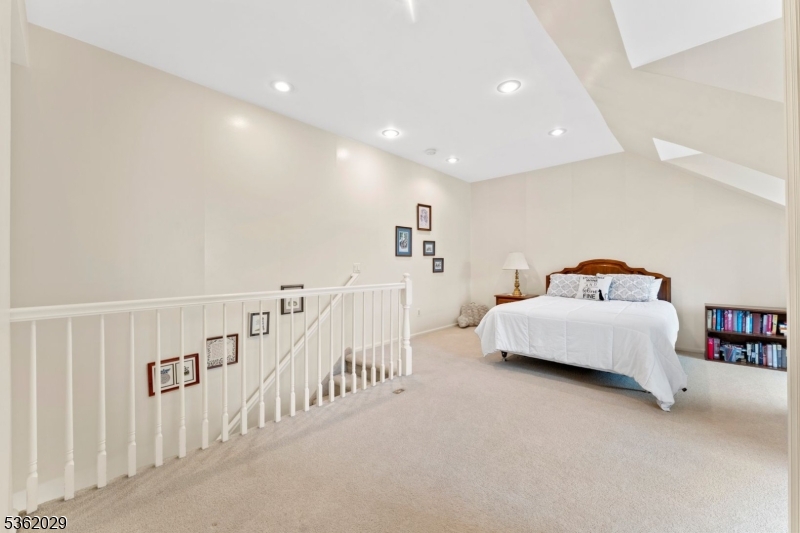 36 Joseph Dr