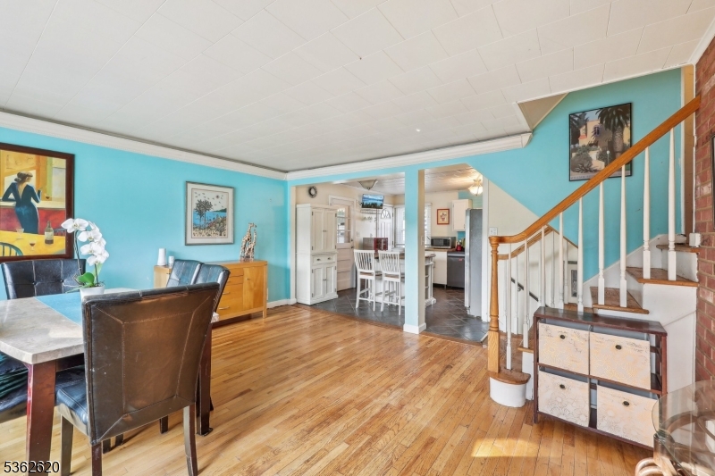 63 Hillsdale Rd