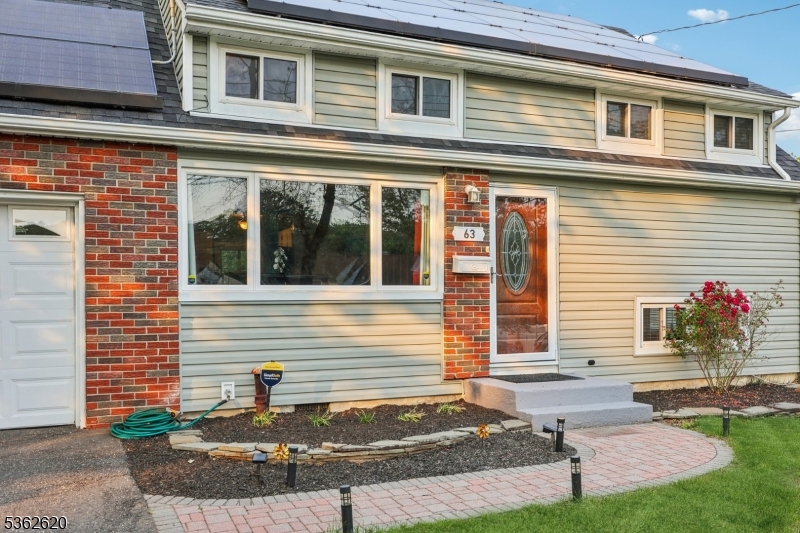 63 Hillsdale Rd