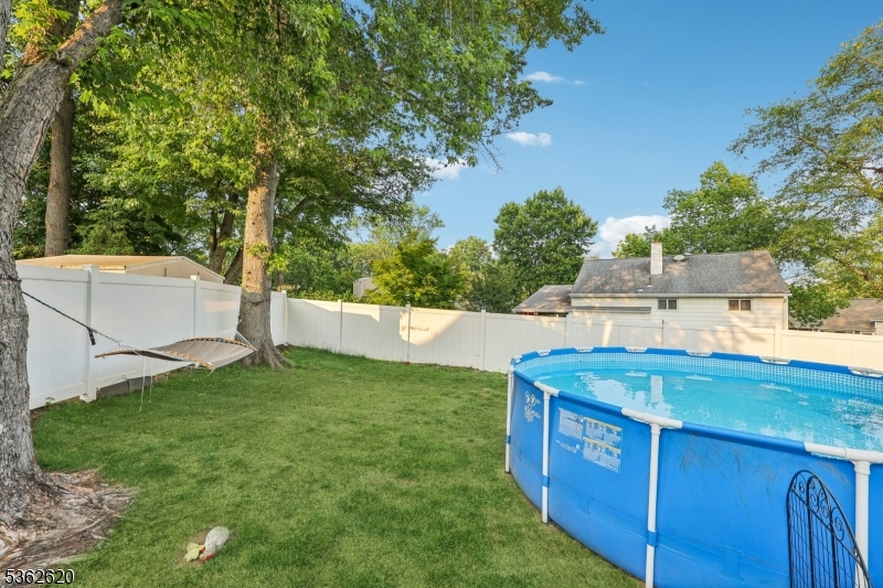 63 Hillsdale Rd