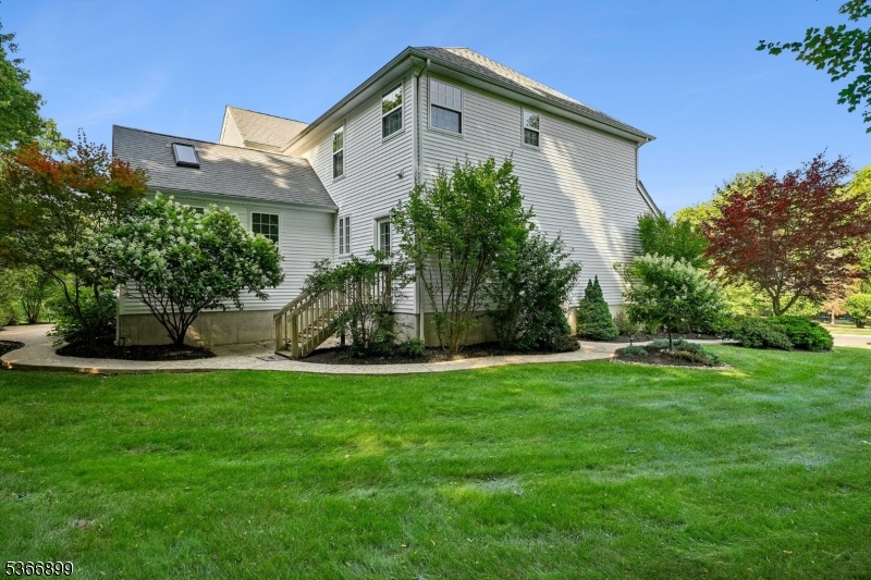 4 Emily Rd