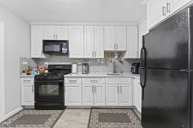 39 E 39Th St 3I