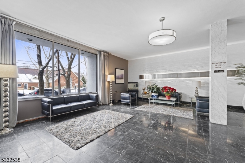 39 E 39Th St 3I