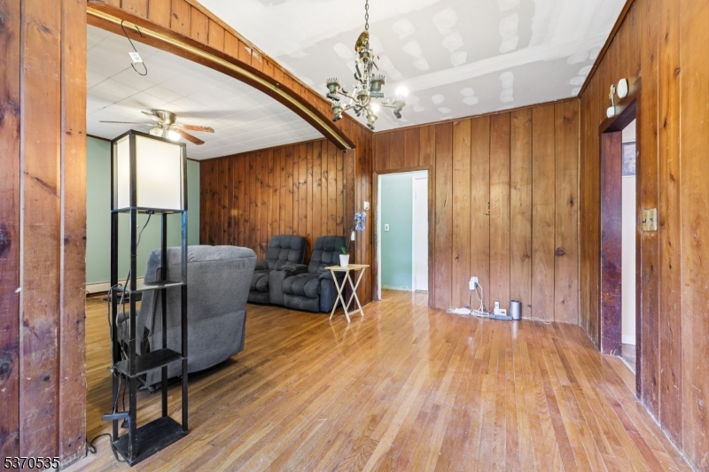 101 Seminole Ave