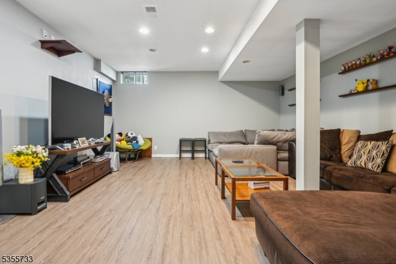 38 Revere Dr