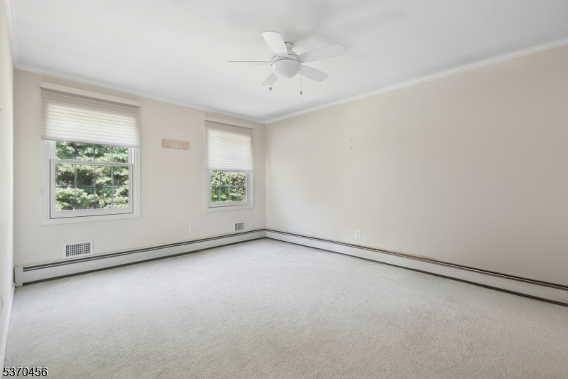 6 Cowperthwaite Sq