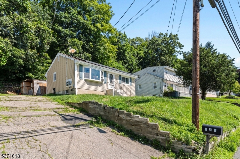 121 Brooklyn Stanhope Rd