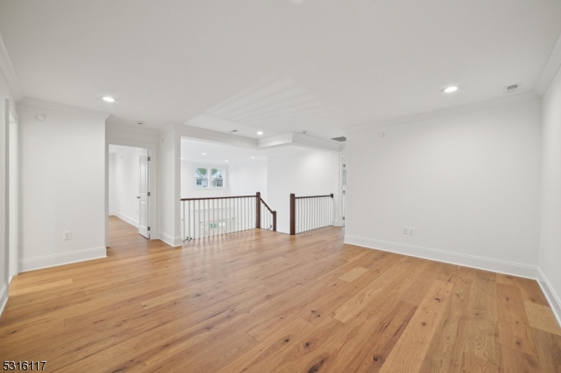 2 Concord Ct