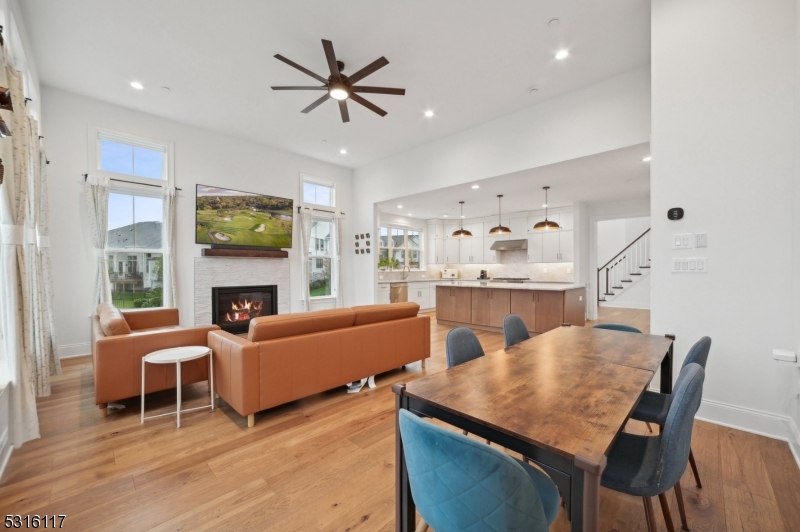 2 Concord Ct