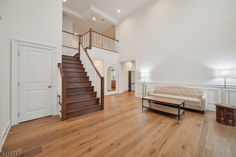 2 Concord Ct
