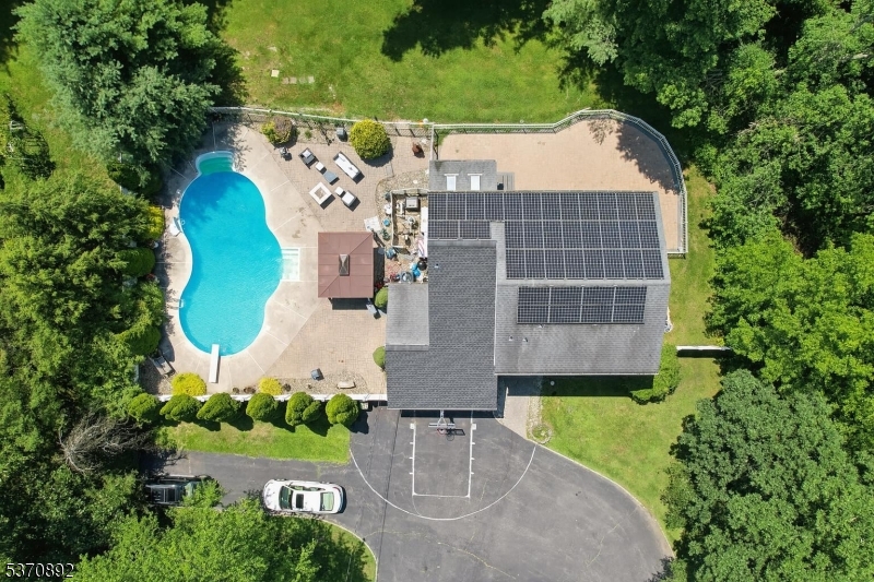 101 Pergola Ave