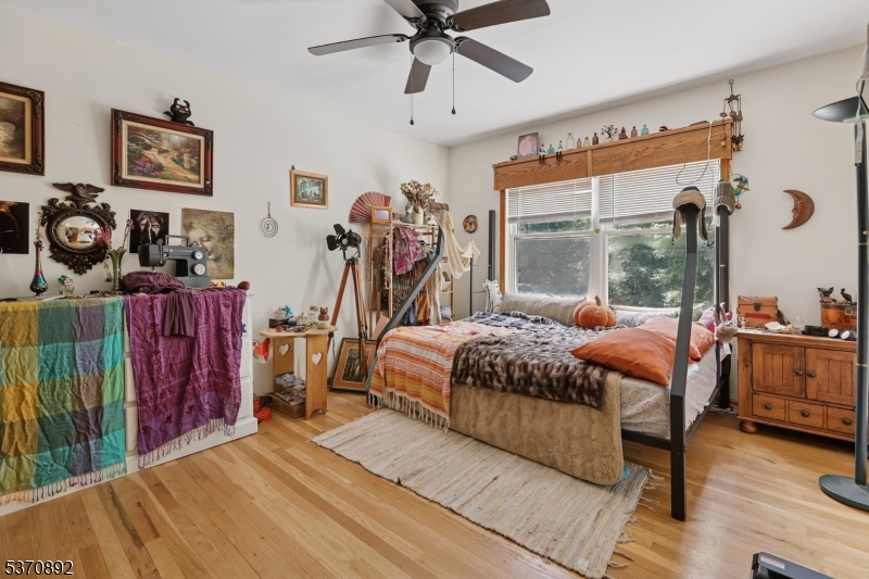 101 Pergola Ave