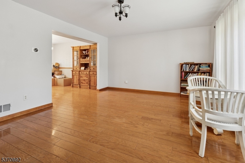 101 Pergola Ave