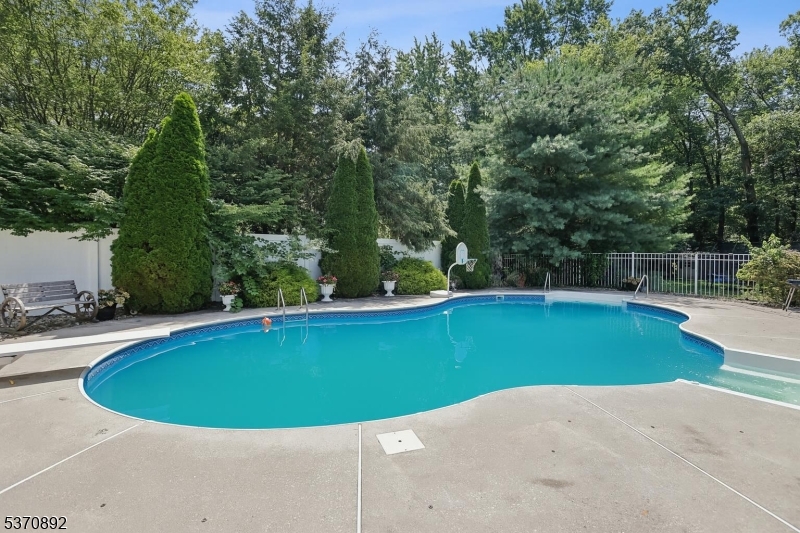 101 Pergola Ave