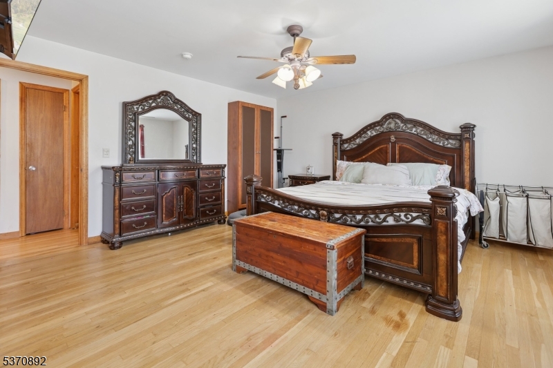 101 Pergola Ave