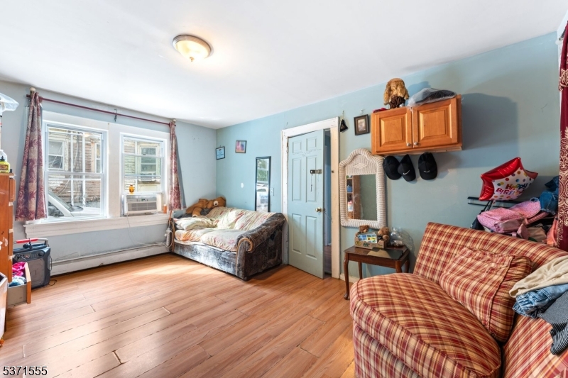 68 Welton St
