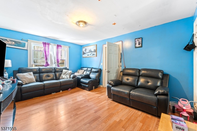 68 Welton St