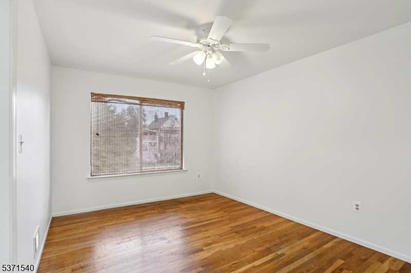 306 Holly Dr