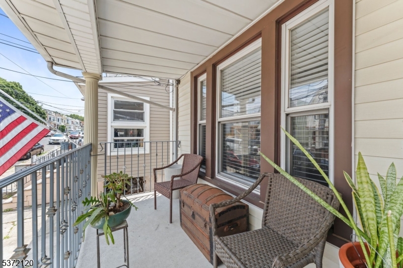 303 Armstrong Ave