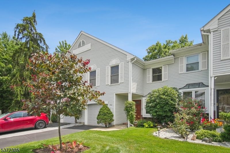 764 Vanessa Ln