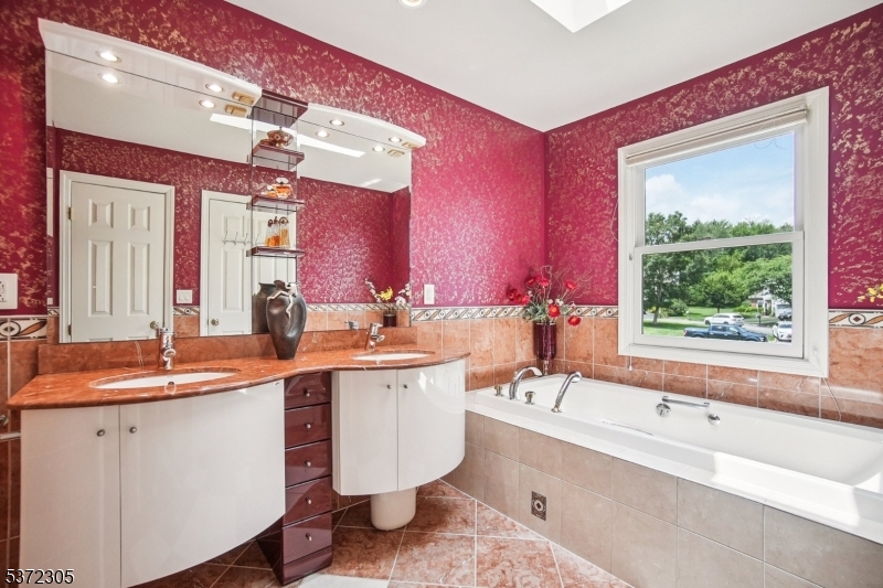 764 Vanessa Ln