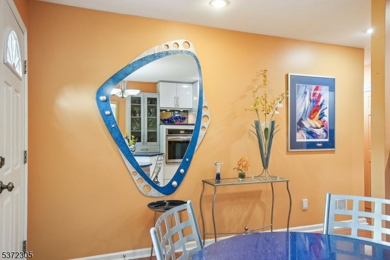764 Vanessa Ln