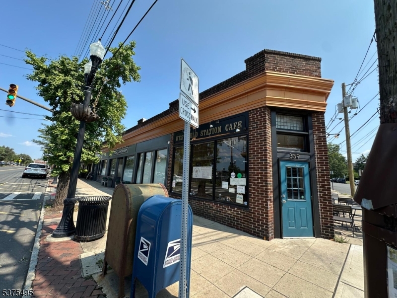 339 SOUTH W