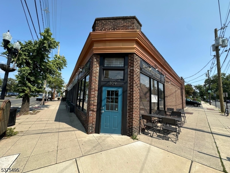 339 SOUTH W