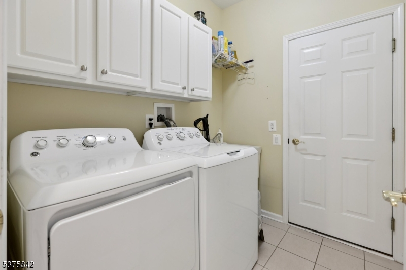 380 Windfall Ln
