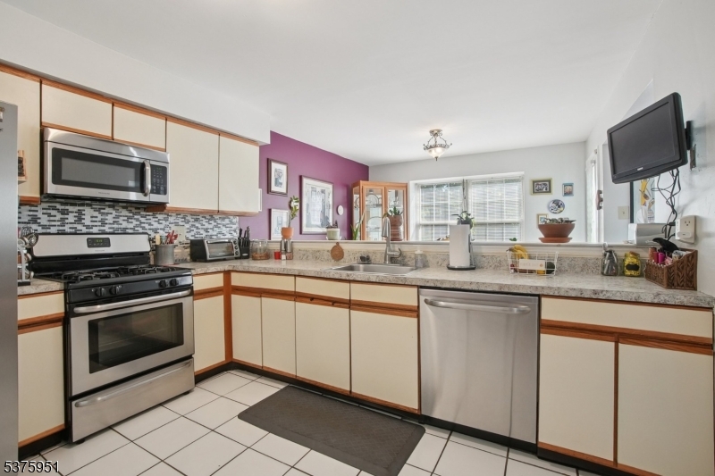 139 Skipton Pl