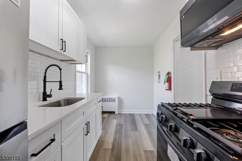 495 Main St, E1 E1