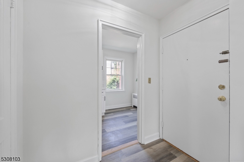 495 Main St, E1 E1