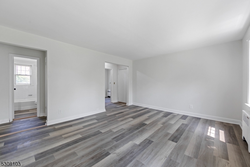 495 Main St, E1 E1