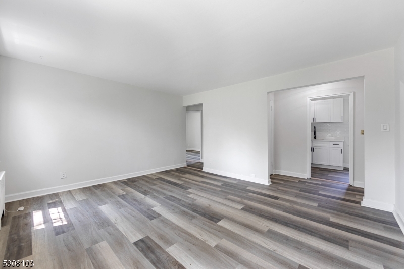 495 Main St, E1 E1