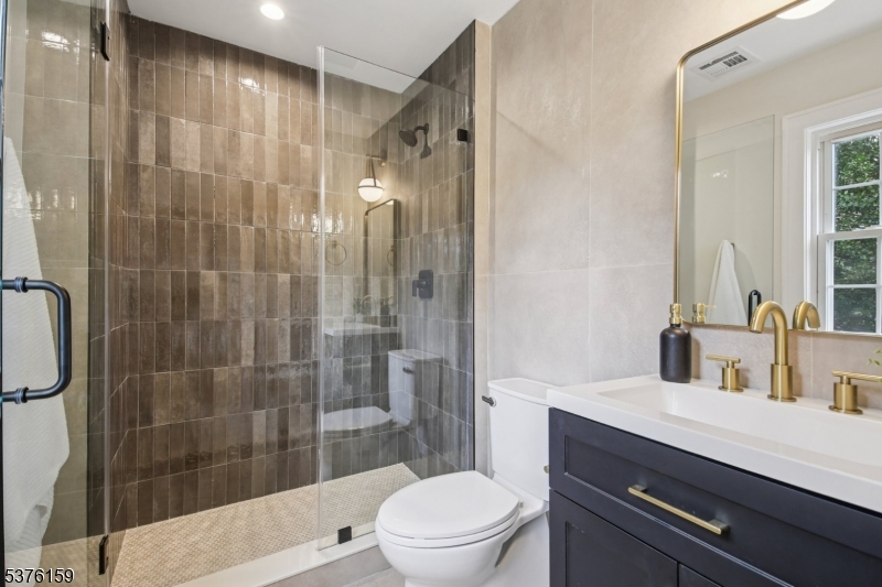 26 Morris Pl