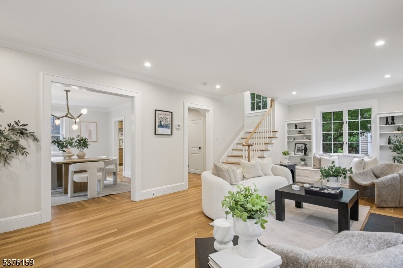 26 Morris Pl