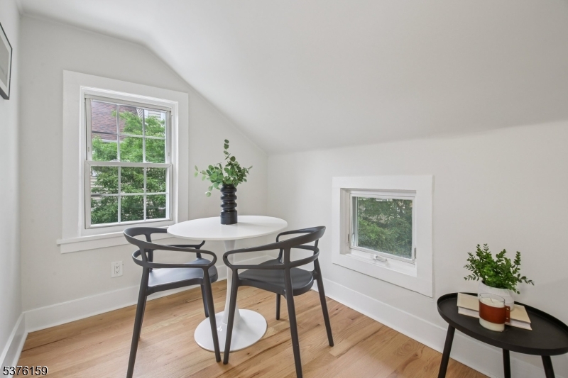 26 Morris Pl