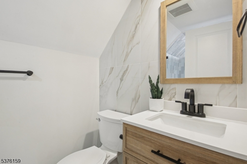 26 Morris Pl