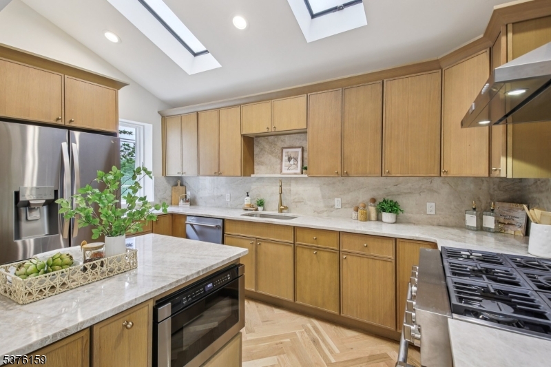 26 Morris Pl