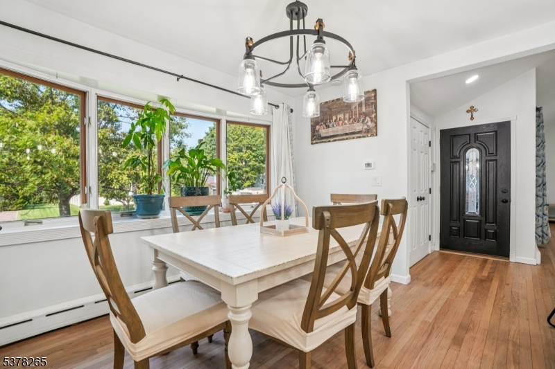 108 Briar Hills Cir
