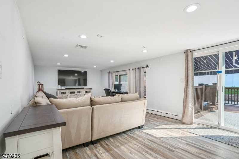 108 Briar Hills Cir