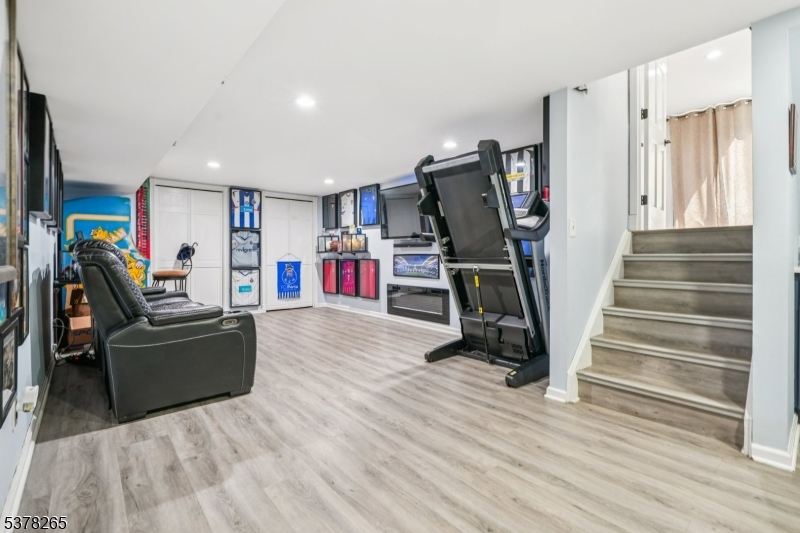 108 Briar Hills Cir